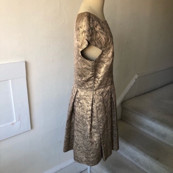 French Connection Blousy Bloom Gold Cap Sleeve Fit n Flare Jacquard Dress NWT 12 - Picture 4 of 9
